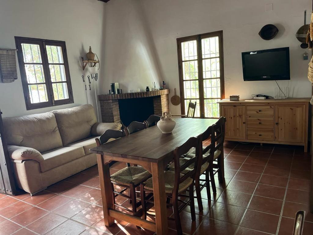Casa De Campo Fuencaliente, Entorno Natural, Chimenea, Piscina Canete la Real Extérieur photo